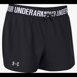 Under Armour play up athletic shorts